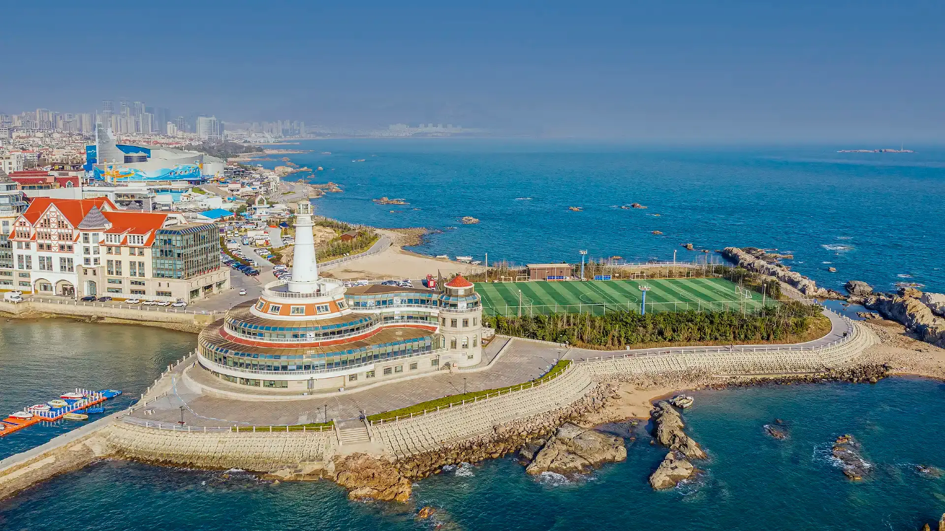 Hotels near Mai Island