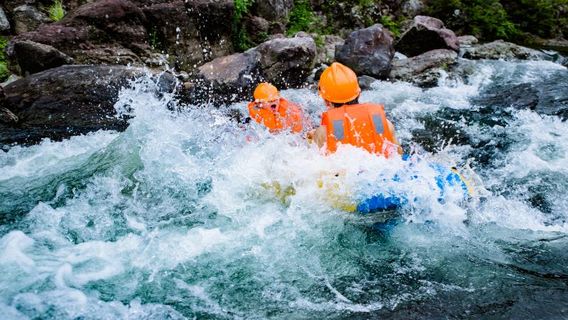 Feiteng Gorge Rafting