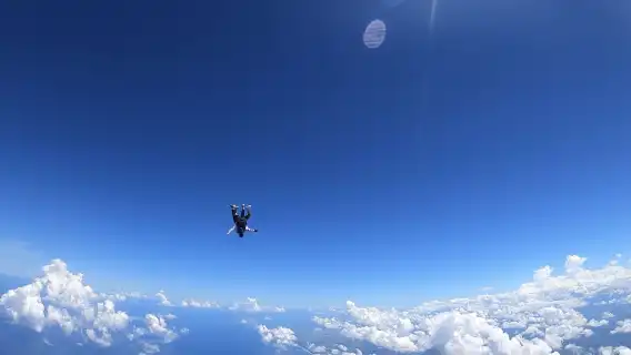 海南瓊海博鰲4600公尺高空跳傘【USPA認證教練帶跳+多種攝像方式可選】