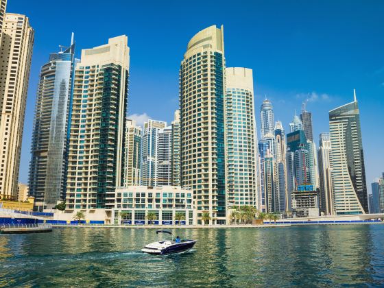 Dubai Yacht Tourism