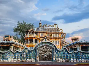 Porcelain house