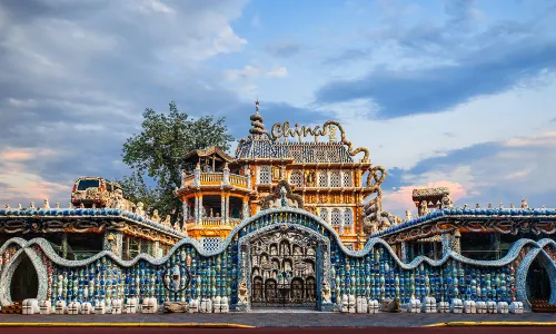 Porcelain house