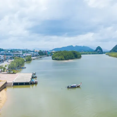 Ulasan Chumphon Palace Hotel