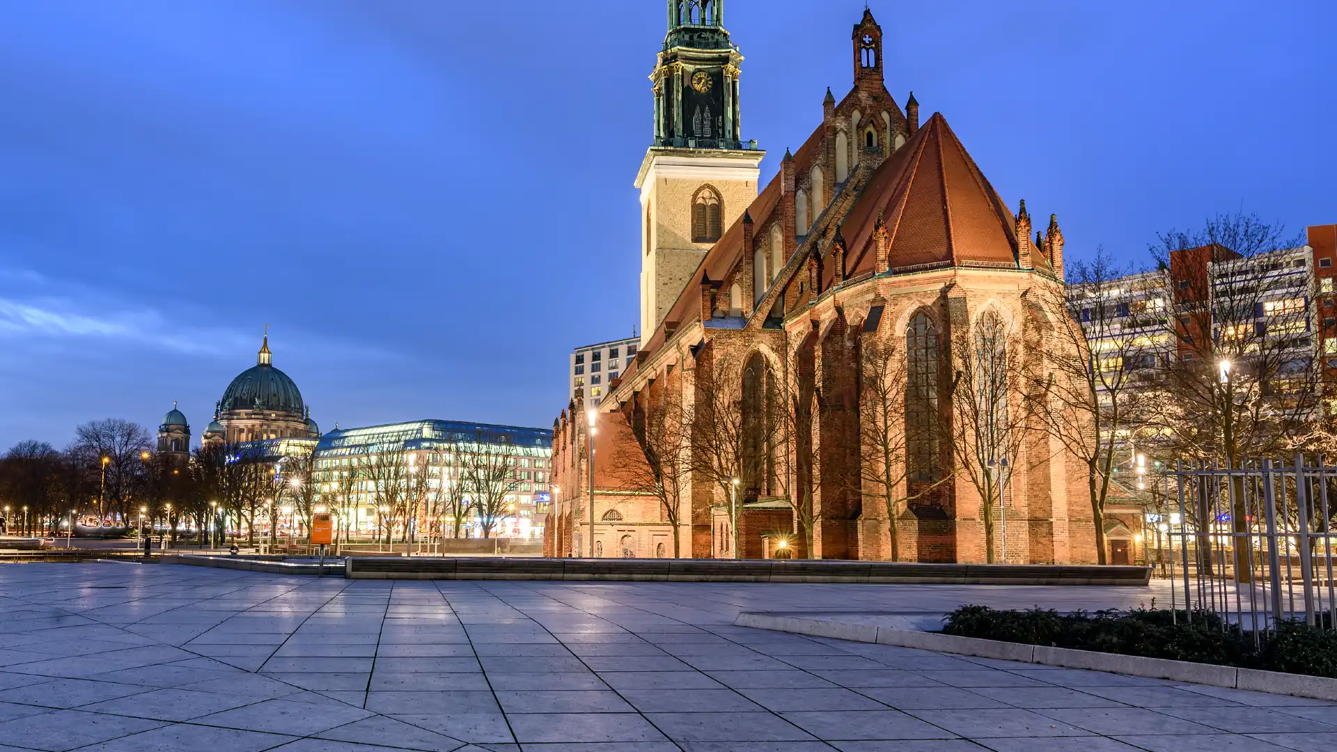 Hotels near Saint Mary's Church