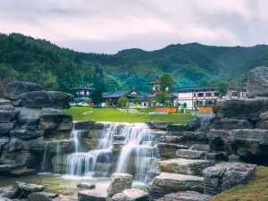 Caoshan Scenic Area