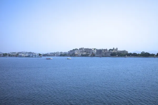 Lake Pichola Hotel