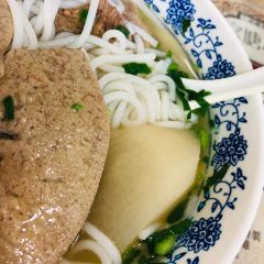 Sister Wah 여행 사진