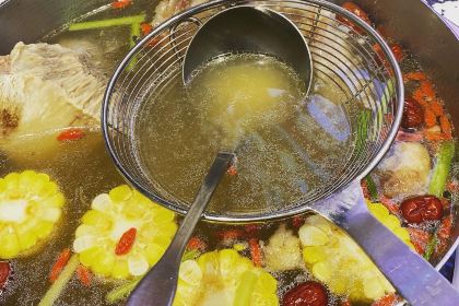耍牛满·爽腩鲜牛肉火锅(台山昌大昌店)