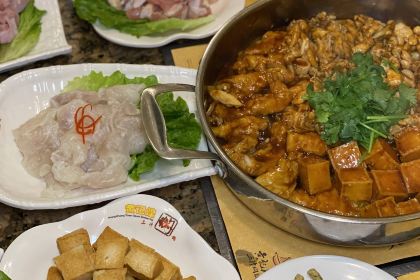 黄记煌三汁焖锅(万豪广场店)