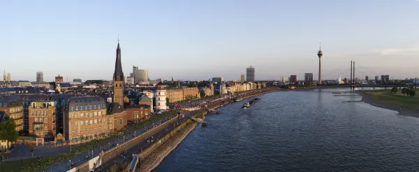 Einkaufsbahnhof Düsseldorf Hbf 주변 호텔