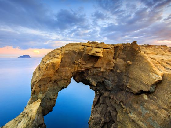 Trunk Rock, Shenao Headland