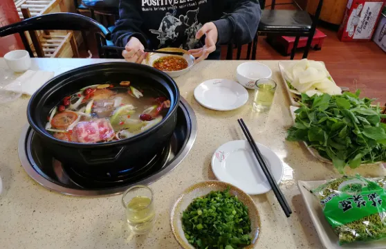 牛佬倌·氂牛肉湯鍋館