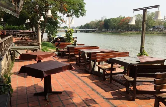 The Good View Bar & Restaurant