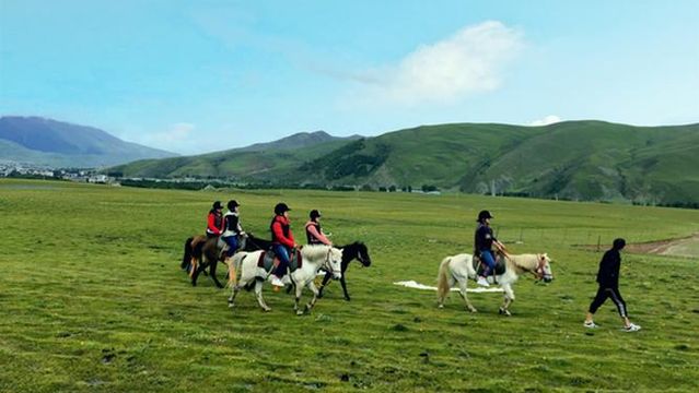 Daocheng Tianlan Ranch