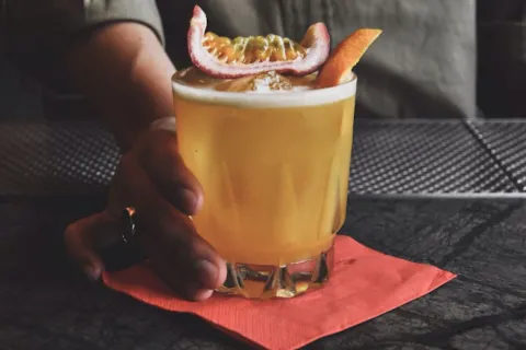 Nophaburi Bar | Thai Cocktail