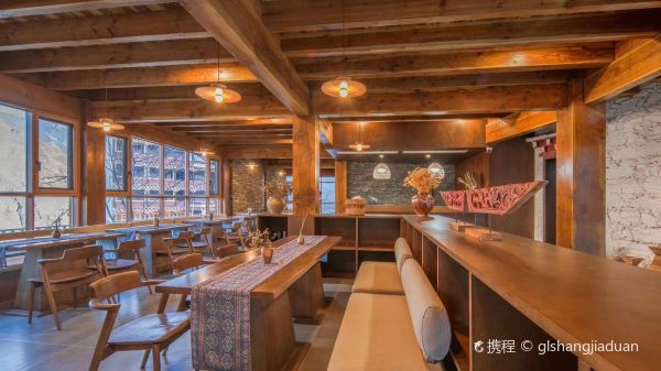 天路·古村乡韵民宿·餐厅