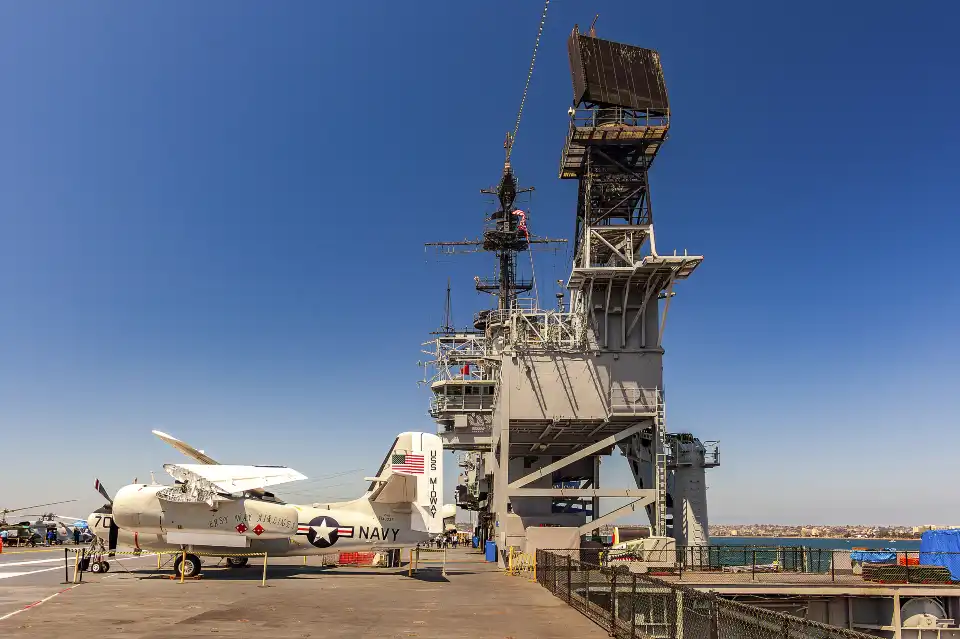4_USS Midway Museum