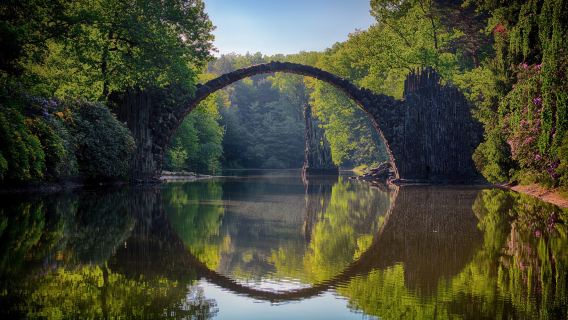 Yangshuo Private Guided 1-Day Tour Xingping Ancient Town Yulong River Shili Gallery Lijiang Scenic Area Twenty Yuan RMB Background Picture Moon Mountain