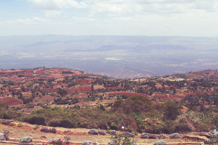 Compare 5 airports near Eldoret