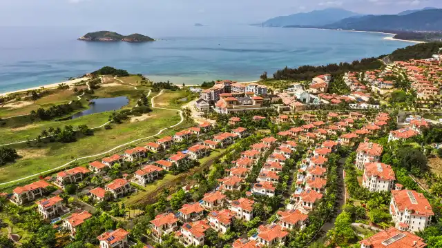 Hotels near Nanyan Bay