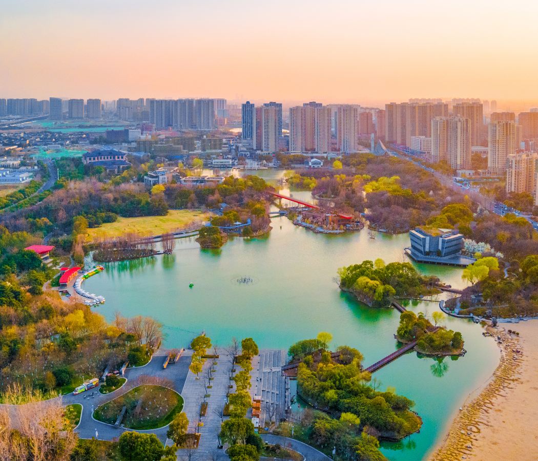 Qingfeng Park and Zhonglou Development Zone