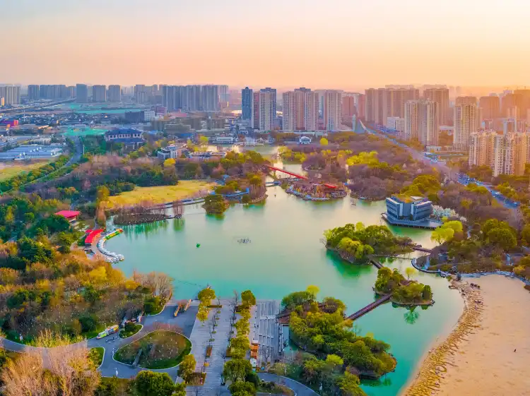 Các khách sạn gần Qingguo Lane