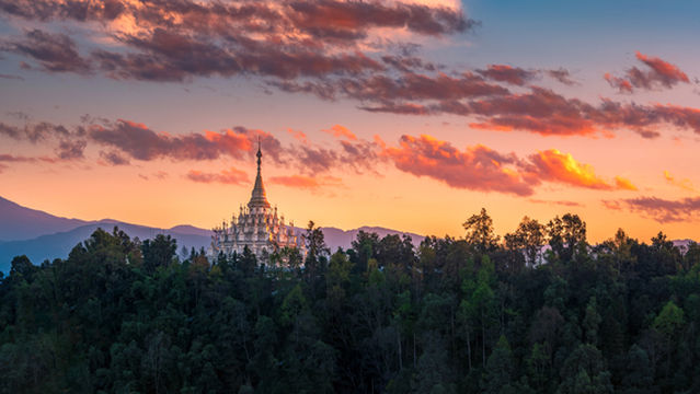 Sunset Sightseeing in Mangshi