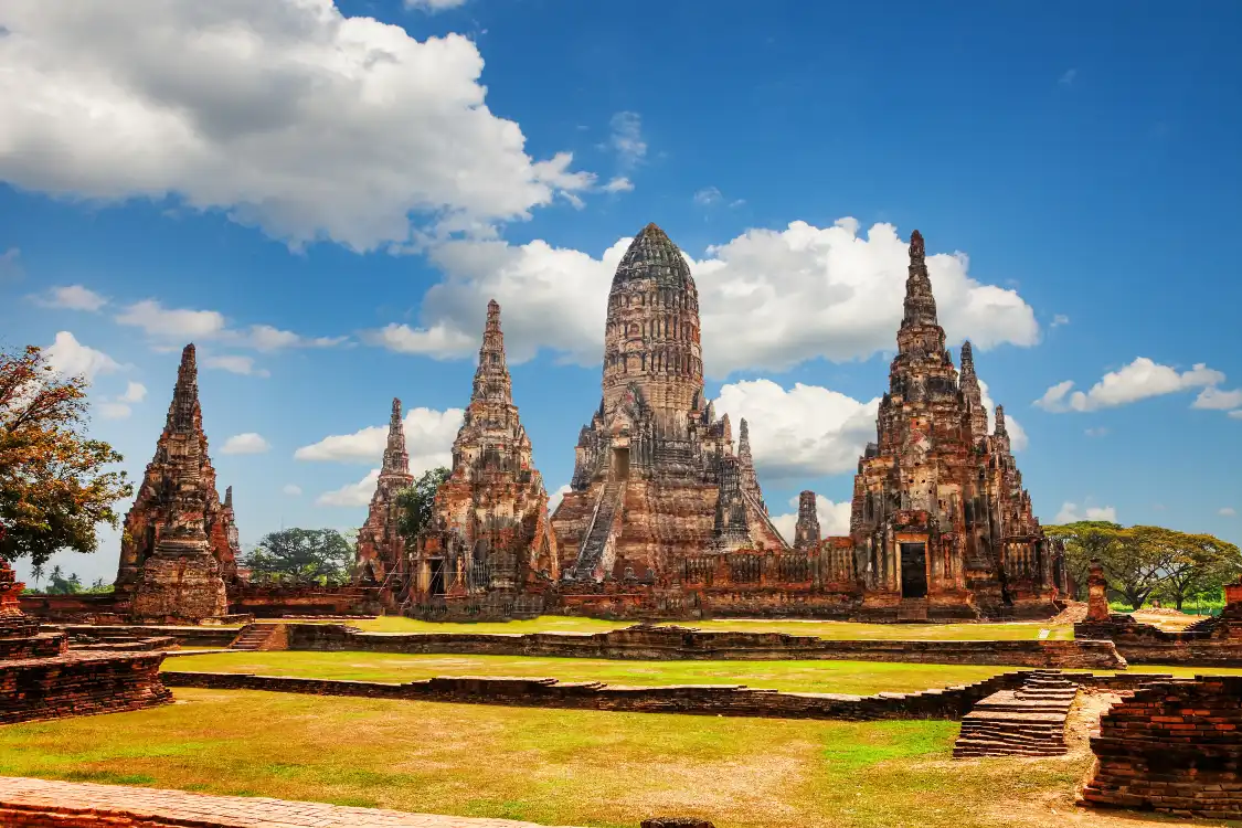 Hotels near Wat Phra Ram