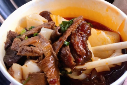 王氏华华牛肉面(雪松路店)