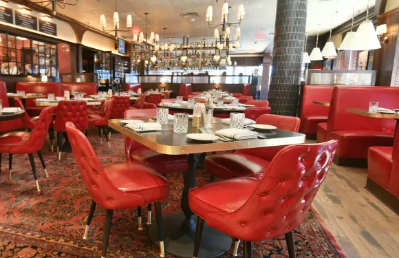 The Avenue Steak Tavern