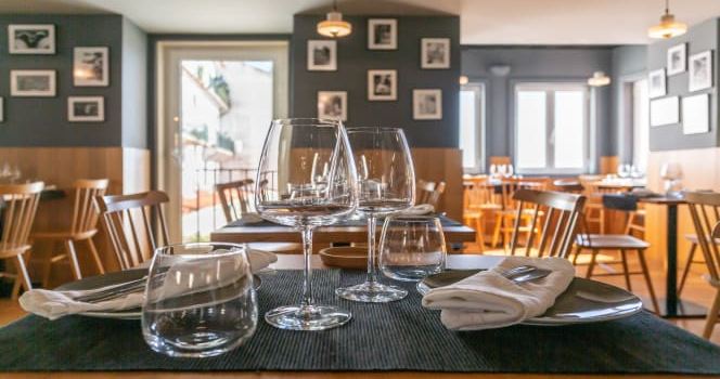 SEIS Garrafeira & Petiscos - Wine Bar