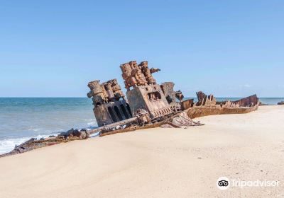 Macuti Lighthouse and Shipwreck