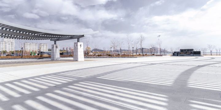Guojiheping Square