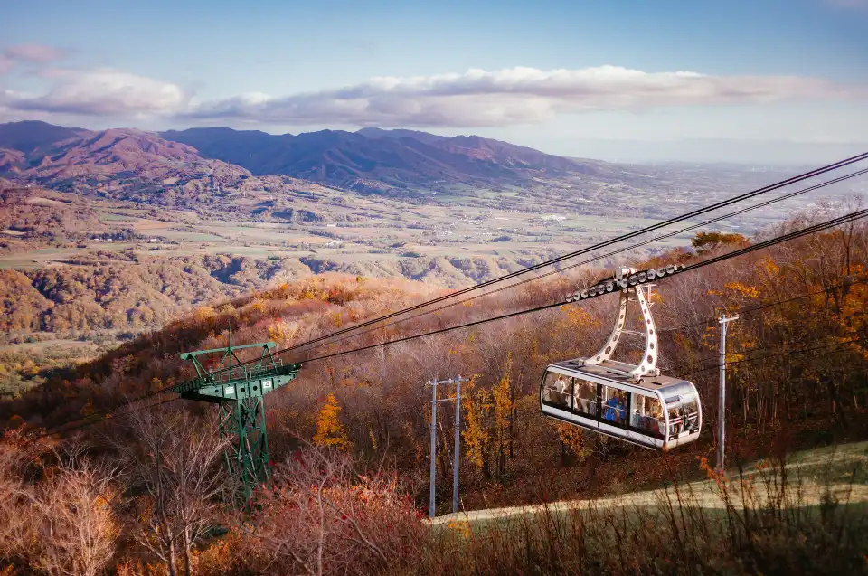 4_Mount Usu