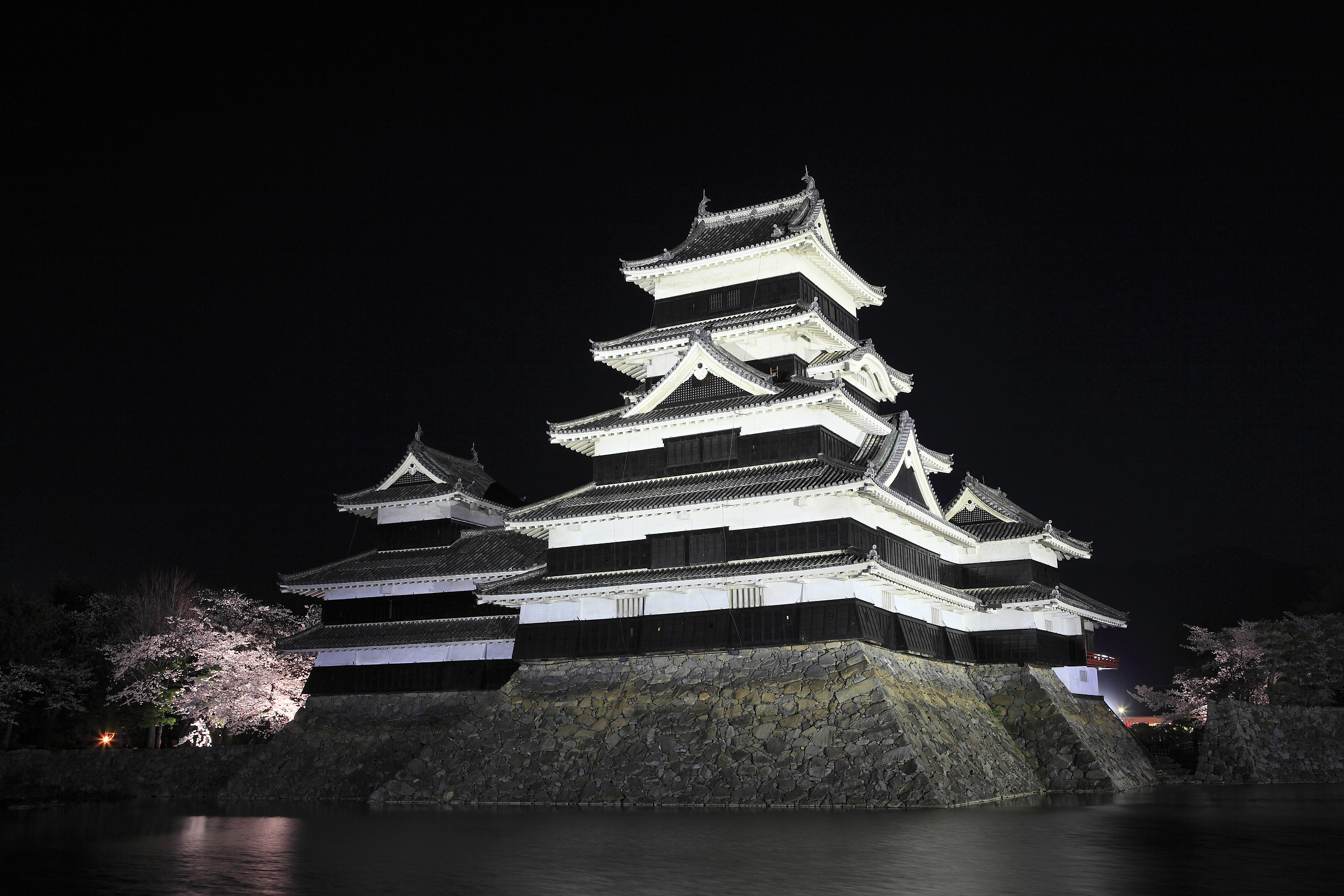 Popular Night Attractions in Matsumoto