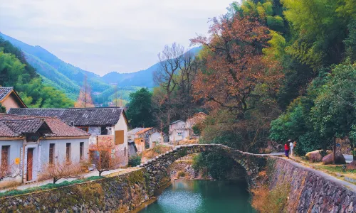 옌샤스두춘