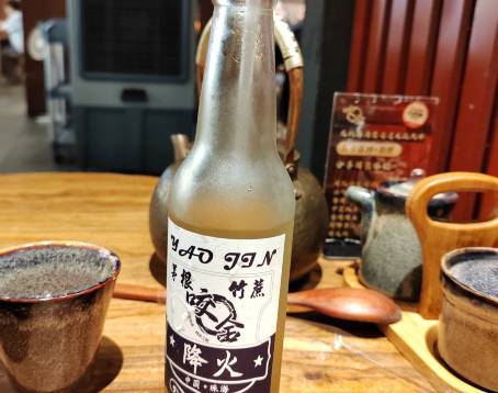 誠咬金煲仔皇 ·啫啫煲·煲仔飯（夏灣中安店）