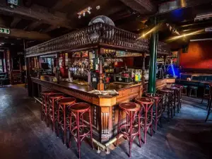 Scott's Pub