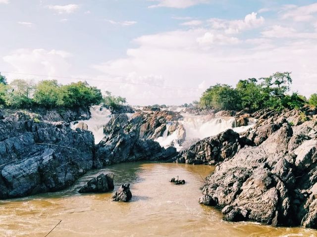 Hiking and waterfall viewing 