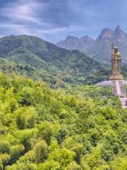 Statue of Ksitigarbha