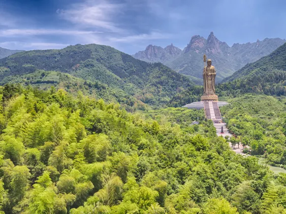 Бутик Отели в г. Цинъянь