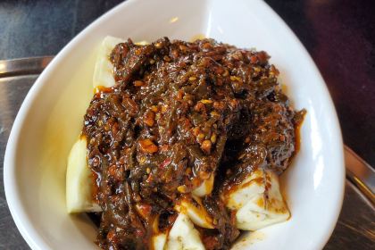 楊記樂山蹺腳牛肉