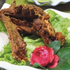 乌勒吉羊粪火自煮手扒肉饭店 User Photo