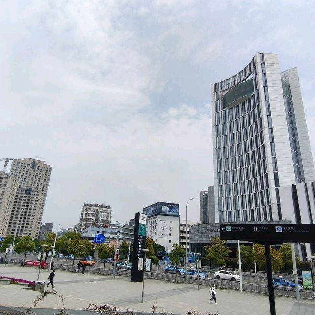 NINGBO TRAIN STATION