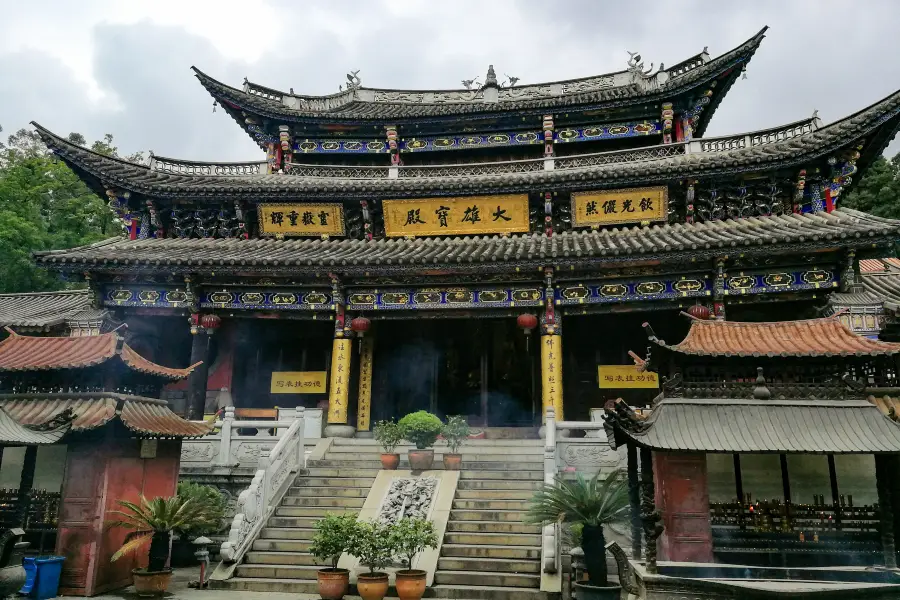 Zhusheng Temple