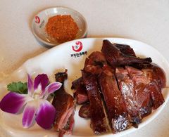 LIN HE XUAN WU YU FU User Photo