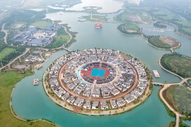 Hotels near Ancient Dwelling Expo Park