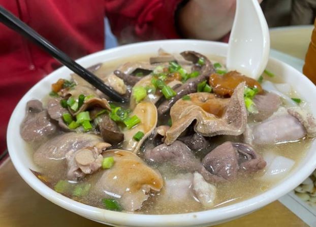 皇牌猪杂汤河粉