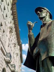 シャーロック ホームズ彫像