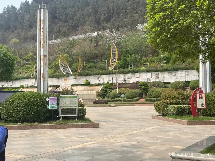 Hotels near Jinlan Square